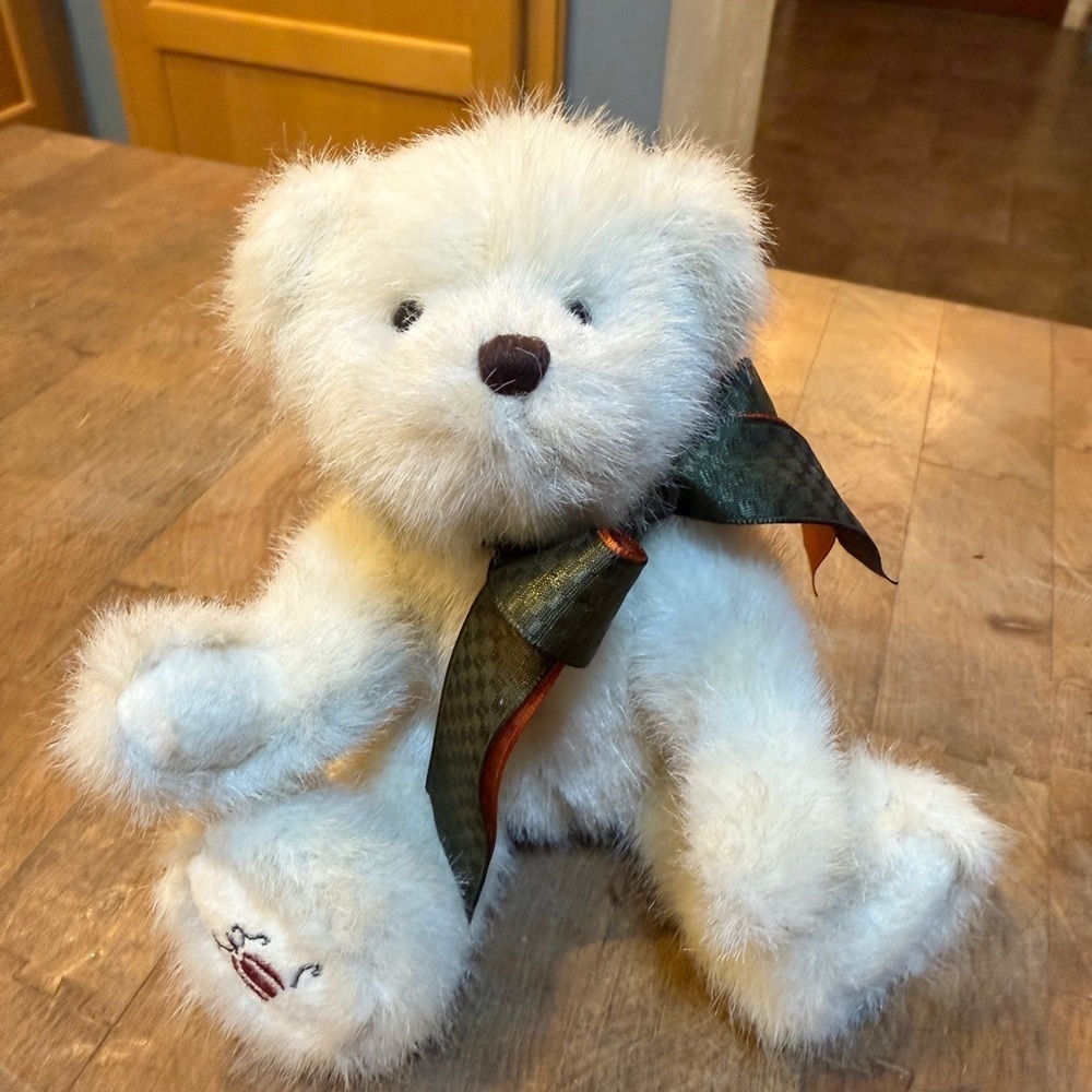 Fall 1988-2002 Boyds Bears White Plush Bear with Green and Orange Bow & Pumpkin